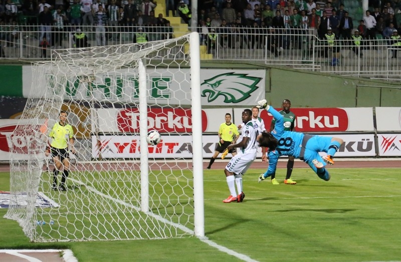 TORKU KONYASPOR:4 - AKHİSAR BELEDİYESPOR:0 11