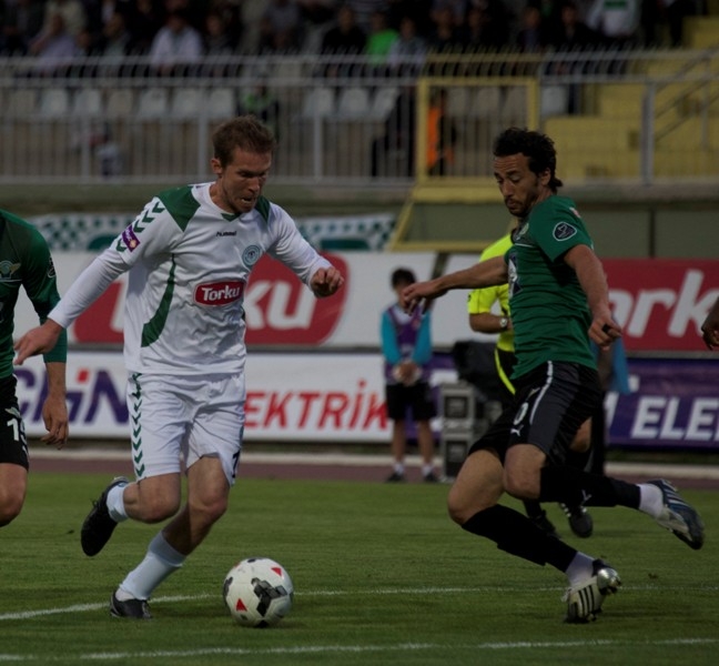 TORKU KONYASPOR:4 - AKHİSAR BELEDİYESPOR:0 15