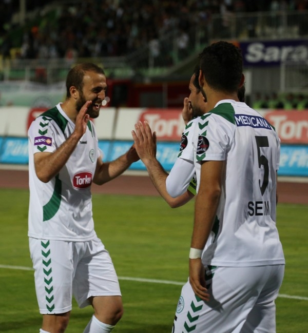 TORKU KONYASPOR:4 - AKHİSAR BELEDİYESPOR:0 16