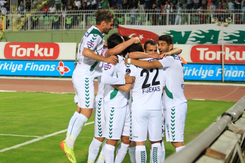 TORKU KONYASPOR:4 - AKHİSAR BELEDİYESPOR:0 3