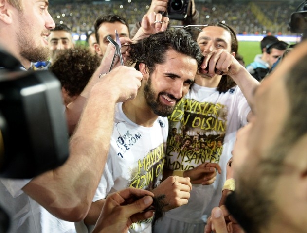 ŞAMPİYON FENERBAHÇE (YER SARI GÖK LACIVERT) 100