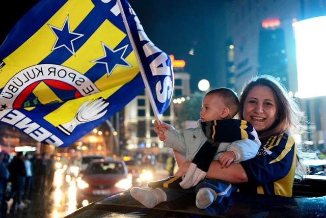 ŞAMPİYON FENERBAHÇE (YER SARI GÖK LACIVERT) 104