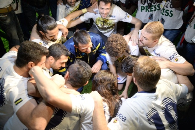 ŞAMPİYON FENERBAHÇE (YER SARI GÖK LACIVERT) 110