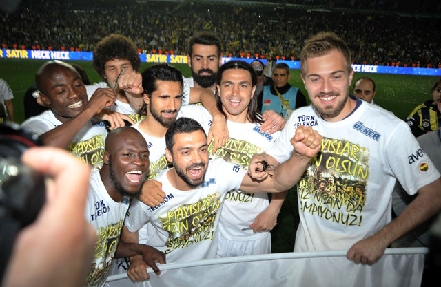 ŞAMPİYON FENERBAHÇE (YER SARI GÖK LACIVERT) 115