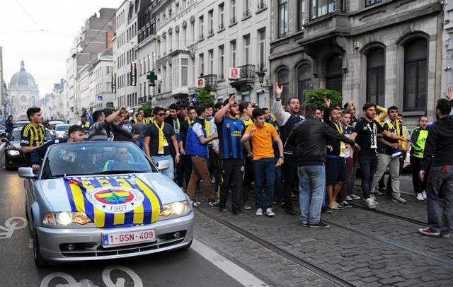 ŞAMPİYON FENERBAHÇE (YER SARI GÖK LACIVERT) 124