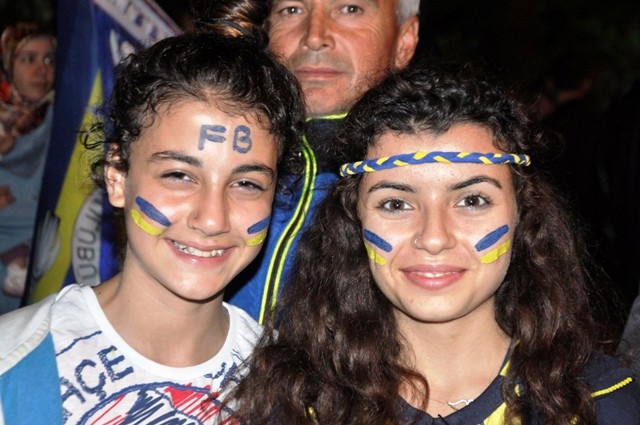 ŞAMPİYON FENERBAHÇE (YER SARI GÖK LACIVERT) 130