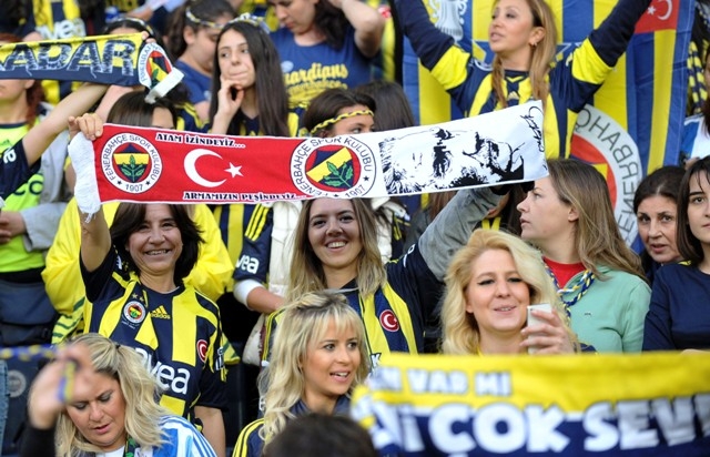 ŞAMPİYON FENERBAHÇE (YER SARI GÖK LACIVERT) 21