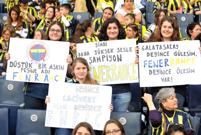 ŞAMPİYON FENERBAHÇE (YER SARI GÖK LACIVERT) 24