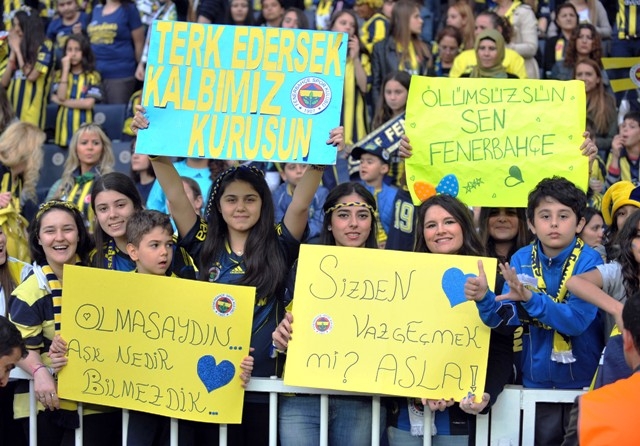 ŞAMPİYON FENERBAHÇE (YER SARI GÖK LACIVERT) 26