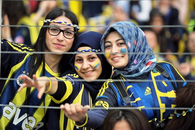 ŞAMPİYON FENERBAHÇE (YER SARI GÖK LACIVERT) 29