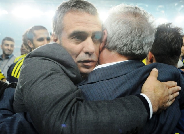 ŞAMPİYON FENERBAHÇE (YER SARI GÖK LACIVERT) 47