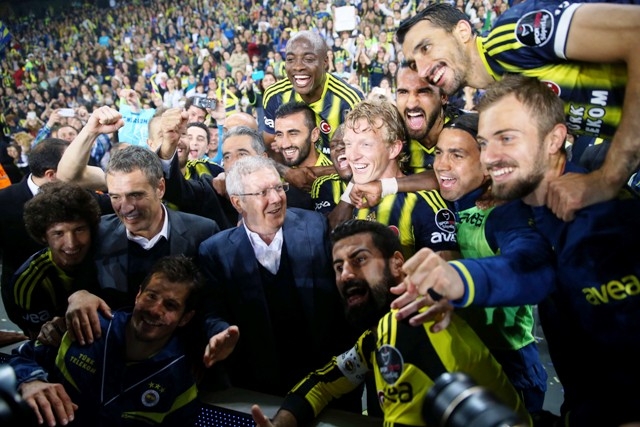 ŞAMPİYON FENERBAHÇE (YER SARI GÖK LACIVERT) 50