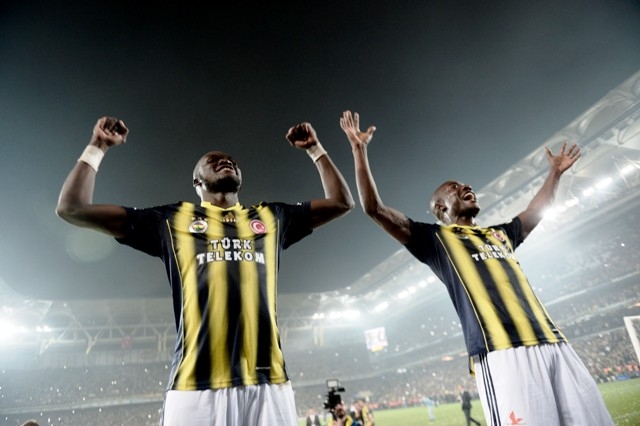 ŞAMPİYON FENERBAHÇE (YER SARI GÖK LACIVERT) 78