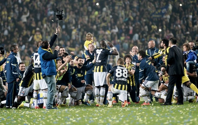 ŞAMPİYON FENERBAHÇE (YER SARI GÖK LACIVERT) 80