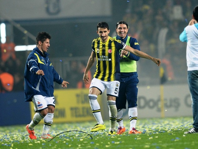 ŞAMPİYON FENERBAHÇE (YER SARI GÖK LACIVERT) 85