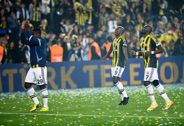 ŞAMPİYON FENERBAHÇE (YER SARI GÖK LACIVERT) 91