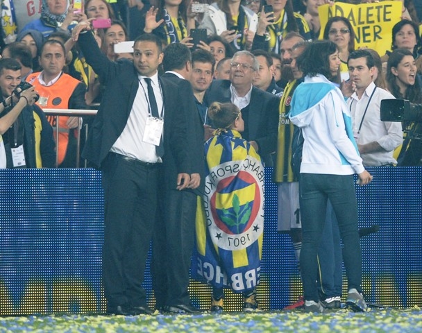 ŞAMPİYON FENERBAHÇE (YER SARI GÖK LACIVERT) 94