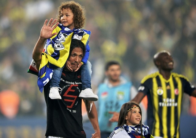 ŞAMPİYON FENERBAHÇE (YER SARI GÖK LACIVERT) 97