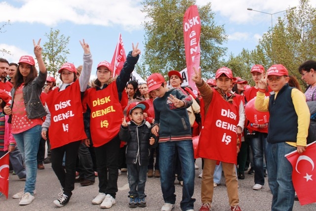 YURTTAN 1 MAYIS MANZARALARI 144