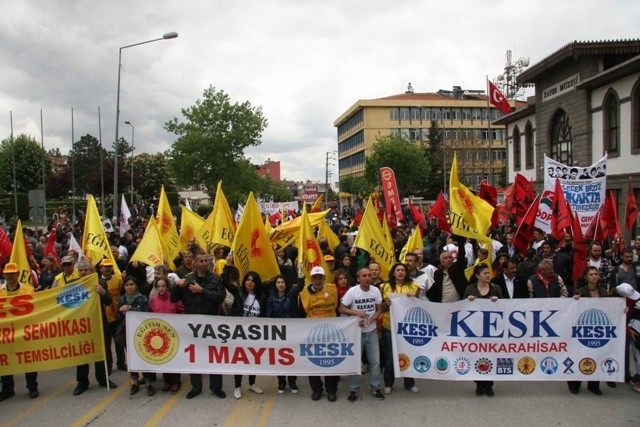 YURTTAN 1 MAYIS MANZARALARI 70
