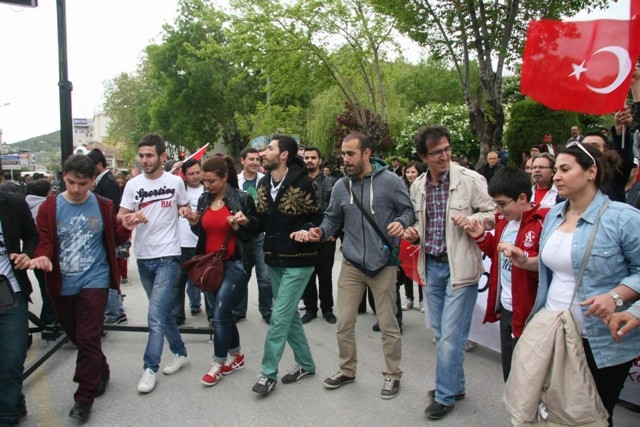 YURTTAN 1 MAYIS MANZARALARI 75