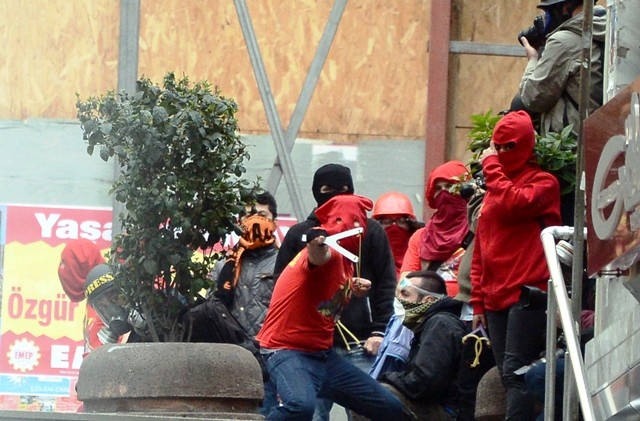 1 MAYIS'TA TERÖR ESTİRDİLER 10