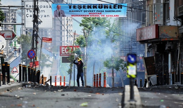 1 MAYIS'TA TERÖR ESTİRDİLER 100