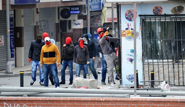 1 MAYIS'TA TERÖR ESTİRDİLER 102