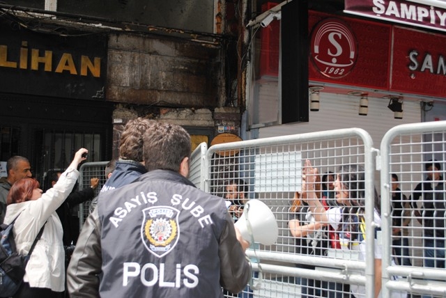 1 MAYIS'TA TERÖR ESTİRDİLER 112
