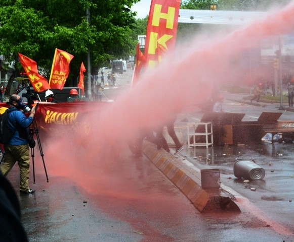 1 MAYIS'TA TERÖR ESTİRDİLER 132