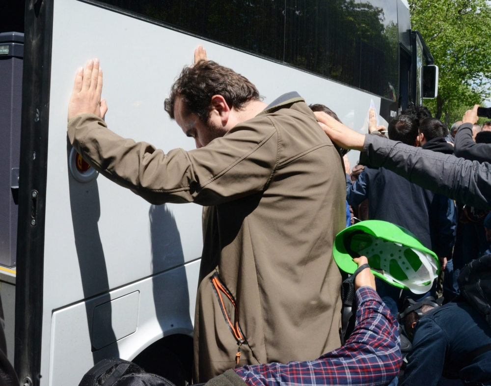1 MAYIS'TA TERÖR ESTİRDİLER 142