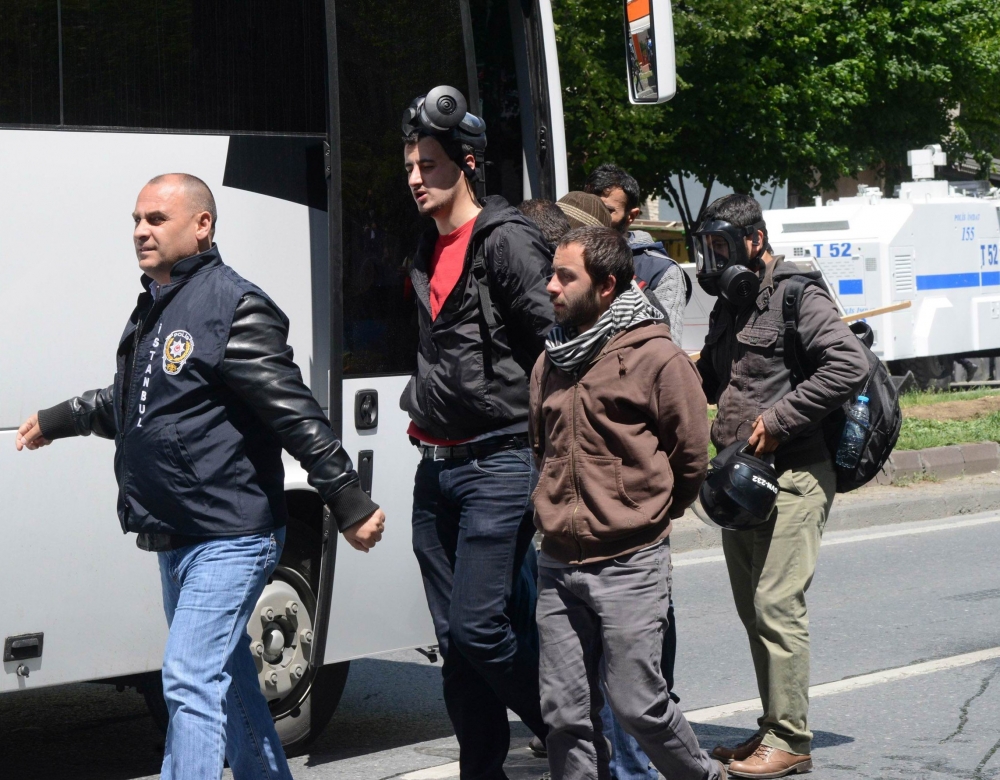 1 MAYIS'TA TERÖR ESTİRDİLER 144