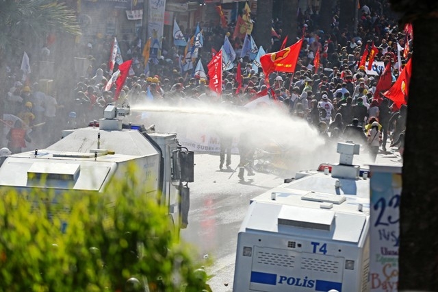 1 MAYIS'TA TERÖR ESTİRDİLER 158