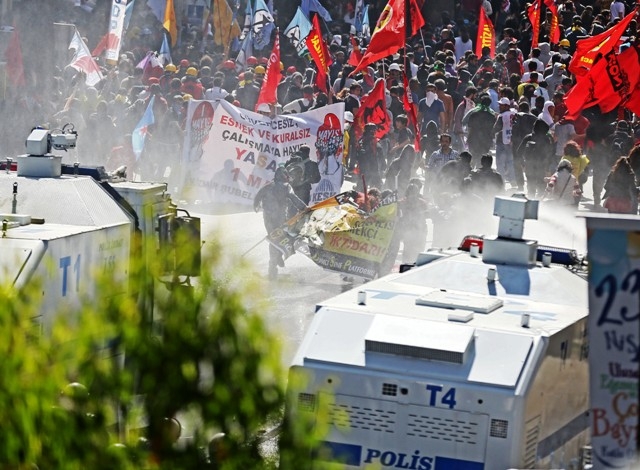 1 MAYIS'TA TERÖR ESTİRDİLER 160