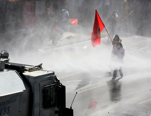 1 MAYIS'TA TERÖR ESTİRDİLER 161