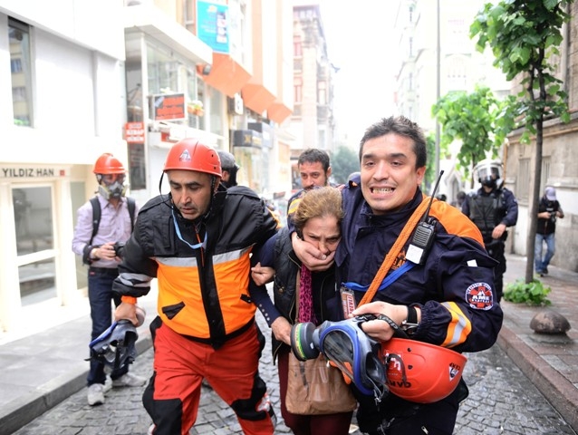 1 MAYIS'TA TERÖR ESTİRDİLER 19