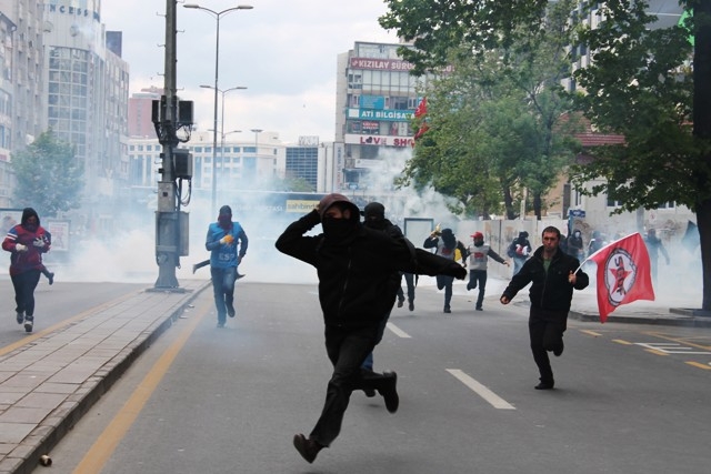 1 MAYIS'TA TERÖR ESTİRDİLER 194