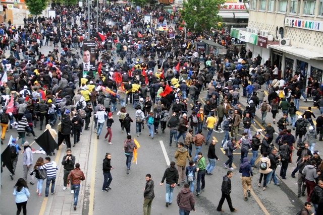 1 MAYIS'TA TERÖR ESTİRDİLER 205