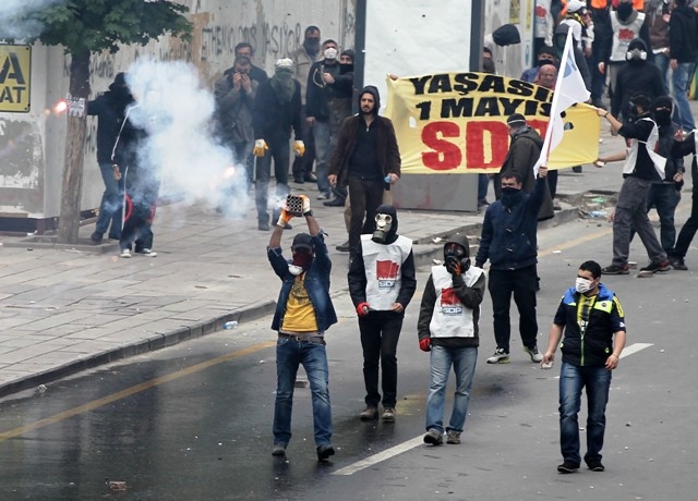 1 MAYIS'TA TERÖR ESTİRDİLER 222