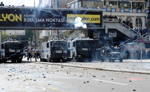 1 MAYIS'TA TERÖR ESTİRDİLER 227
