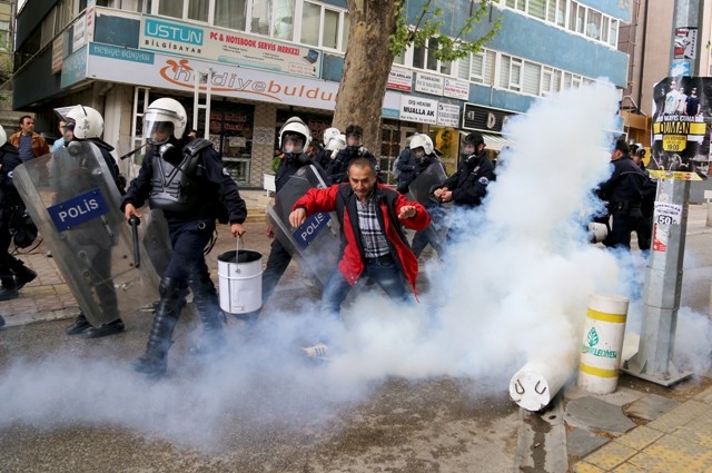1 MAYIS'TA TERÖR ESTİRDİLER 239