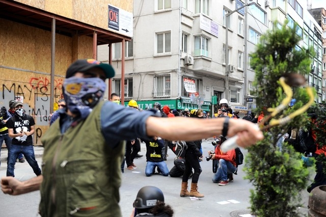 1 MAYIS'TA TERÖR ESTİRDİLER 34