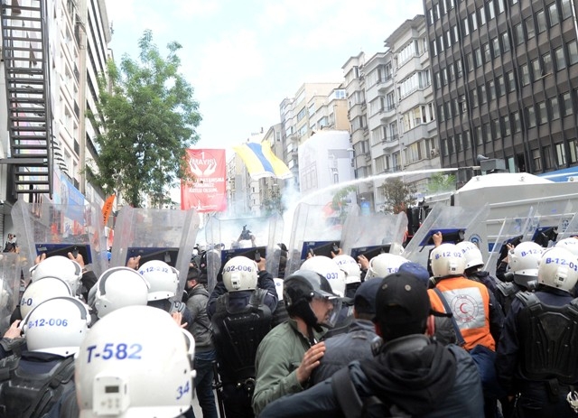 1 MAYIS'TA TERÖR ESTİRDİLER 39