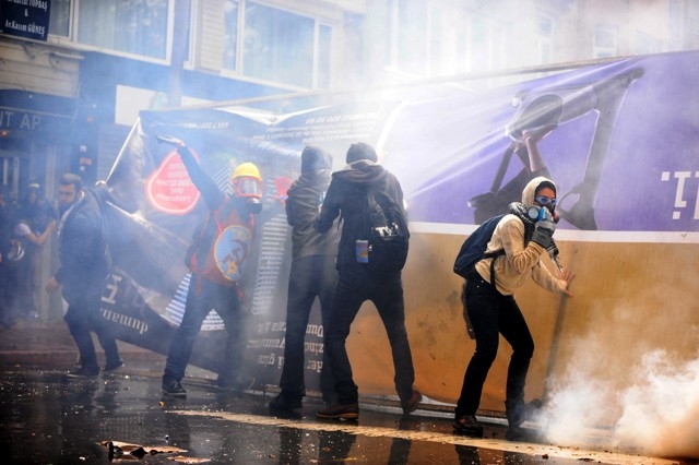 1 MAYIS'TA TERÖR ESTİRDİLER 46