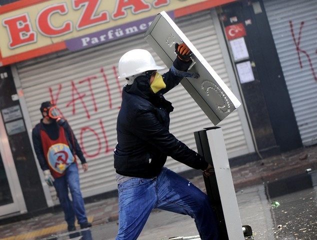 1 MAYIS'TA TERÖR ESTİRDİLER 55