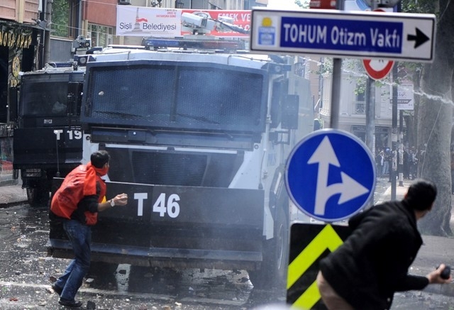 1 MAYIS'TA TERÖR ESTİRDİLER 66