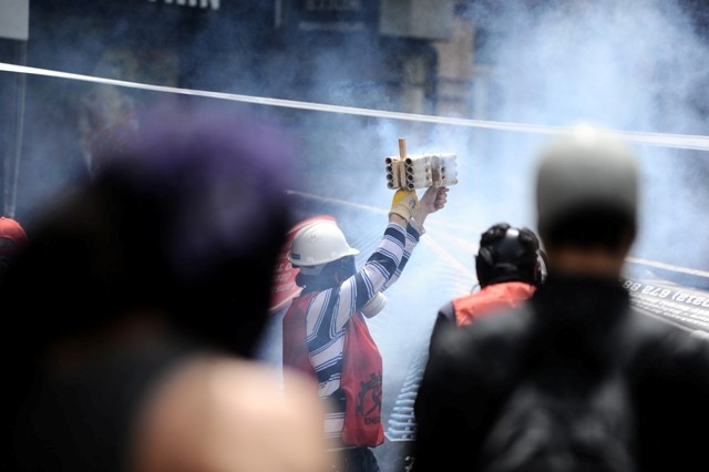 1 MAYIS'TA TERÖR ESTİRDİLER 72