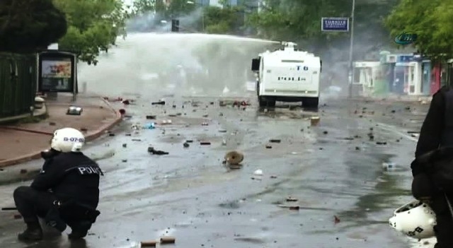 1 MAYIS'TA TERÖR ESTİRDİLER 94