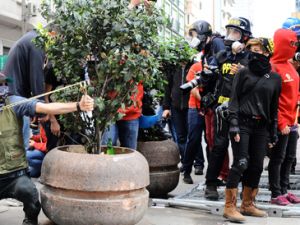 1 MAYIS'TA TERÖR ESTİRDİLER