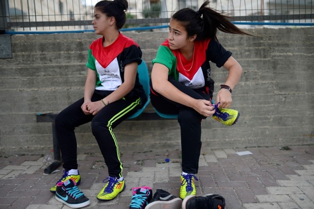 KUDÜS'ÜN BAYAN KRAMPONLARI 19